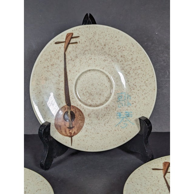 Enhance your coffee or tea experience with these vintage mid-century Red Wing Lute Song saucer plates. These 7 china music...