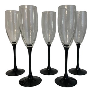 Luminarc D’arques France Black Stem Champagne Flutes, a Set of 5 For Sale