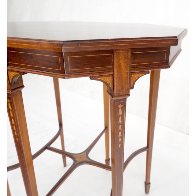 Very Ornate Delicate Lines Walnut Inlay Stretched Hexagon Lamp Side Table Mint For Sale - Image 14 of 16