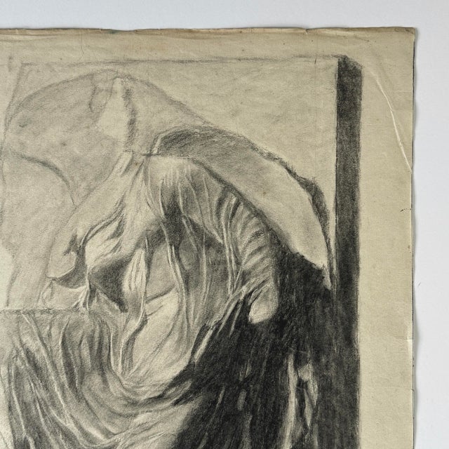 Figurative Antique French Beaux Arts Charcoal Study of ‘Nike Adjusting Her Sandal,’ Signed (Charcoal on Wove Paper) For Sale - Image 3 of 5