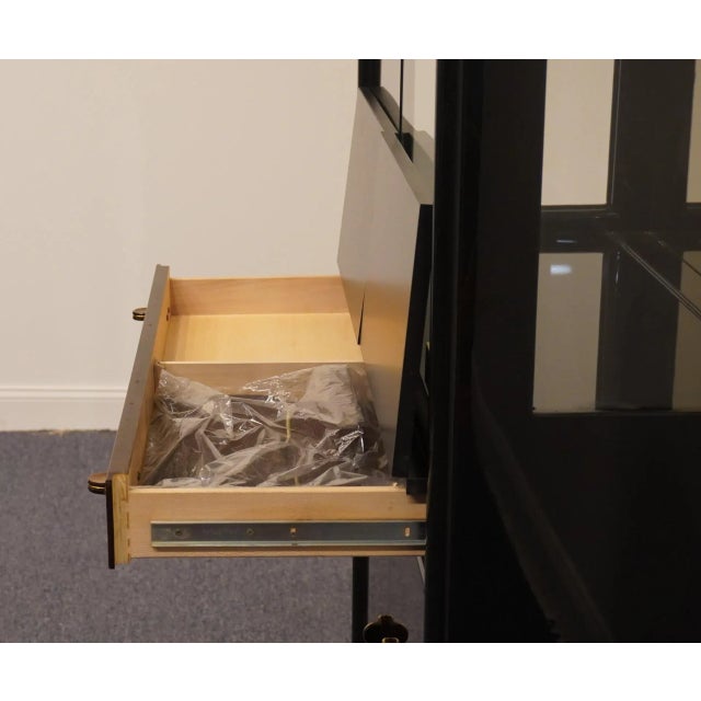 Henredon Furniture Scene Three III Asian Inspired Hollywood Regency 36" Lights Display Curio Cabinet 4420-22 For Sale - Image 9 of 12