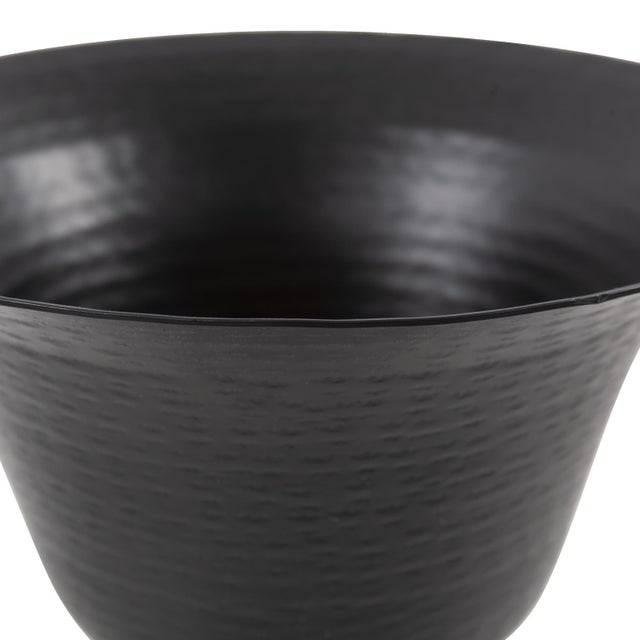 Kenneth Ludwig Chicago Hammered Em Dash Flared Deep Bowl- Medium For Sale - Image 4 of 10