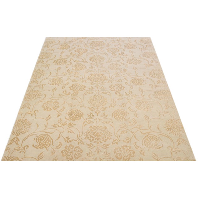 Contemporary 2010s Beige Modern Wool & Silk Rug Handmade With Floral Design For Sale - Image 3 of 7