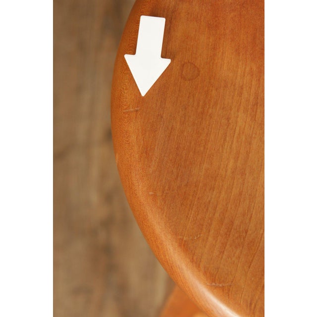Thomas Moser Pair Of Cherry Splay Leg Counter Stools For Sale - Image 18 of 18