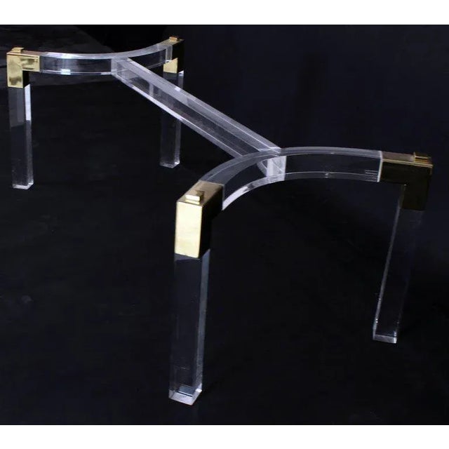 1970s Mid-Century Modern Thick Bent Lucite/Brass Rectangular Coffee Table For Sale - Image 4 of 14