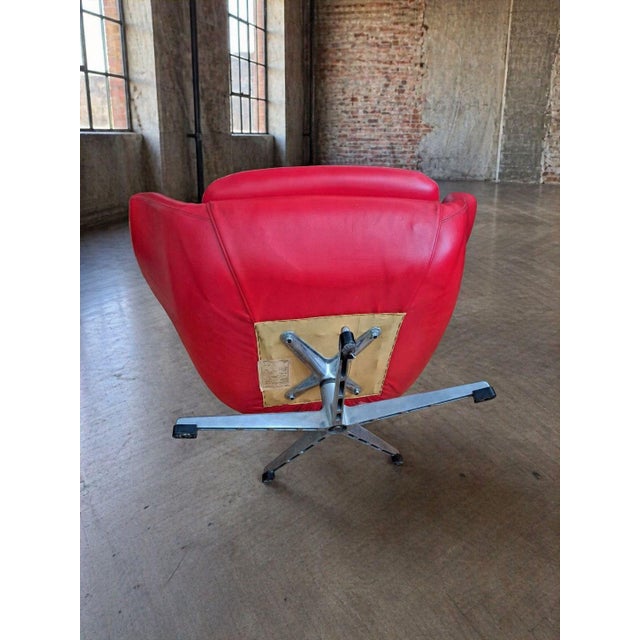 Metal Scandinavian Modern High-Back Swivel Lounge Chairs in Leather & Aluminum from UP Závody Rousínov, Czechoslovakia, 1960s, Set of 2 For Sale - Image 7 of 10