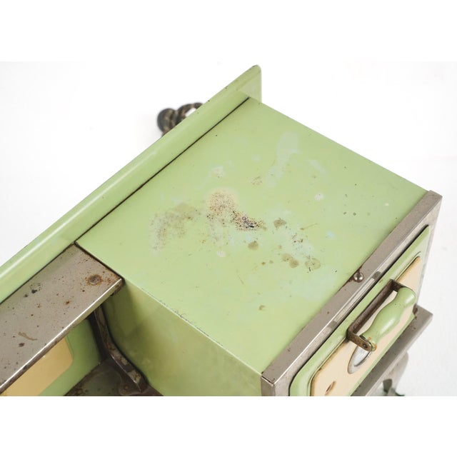 1930s Little Lady Toy Stove by Kokomo For Sale - Image 9 of 13