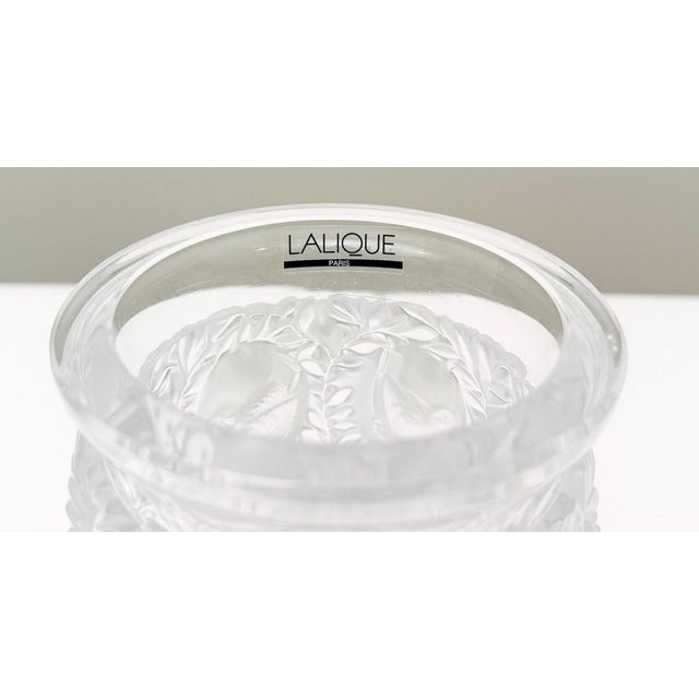 Lalique "Bagatelle" Frosted Crystal Vase With Birds & Foliage For Sale In Kansas City - Image 6 of 8