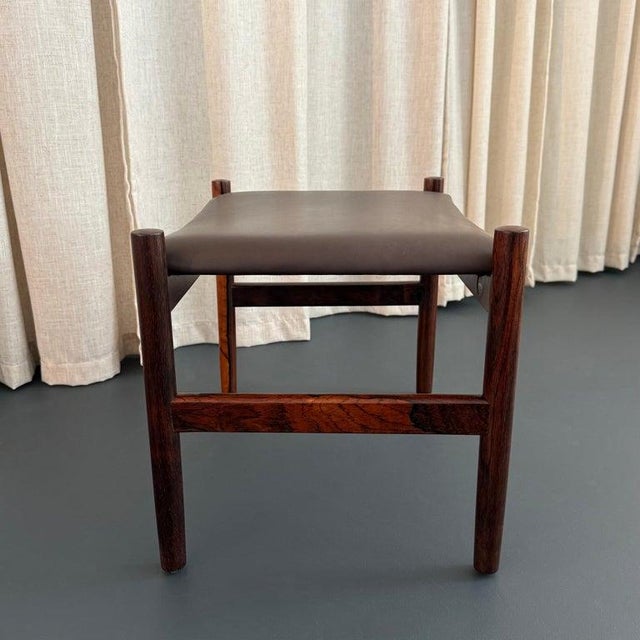 1960s Scandinavian Modern Leather and Rosewood Footstool Ottoman by Hugo Frandsen For Sale In New York - Image 6 of 8
