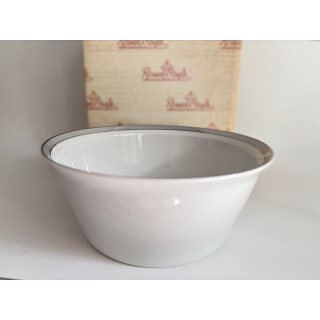 Bowl by Hans-Theodor Baumann for Rosenthal, Germany, 1973, in Flawless conditions. Designed 1970 to 1979 This piece has an...