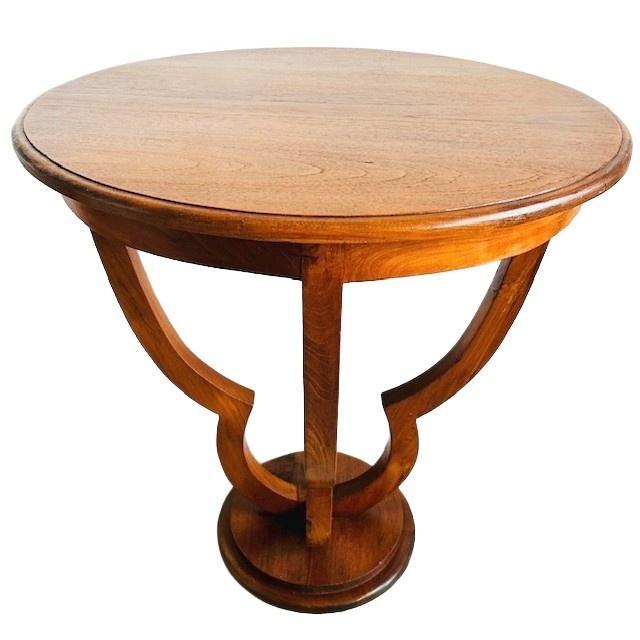 Antique Art Deco Modernist Side Table or Coffee Table in Walnut, 1930s For Sale - Image 10 of 10