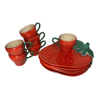 Vintage Ceramic Studio Strawberry Luncheon Plates With Matching Cups - Service for 6 For Sale