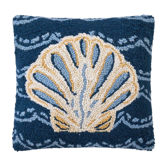 100% wool hooked accent pillow 100% polyester velvet backing Includes polyester insert , zipper closure 14X14" throw pillow