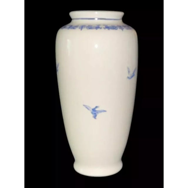 Vintage Cream and Blue Romantic Toile Chinosary Country Design Vase For Sale - Image 4 of 6