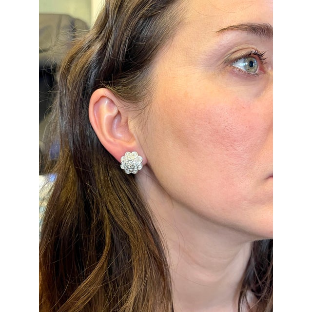 2.8 Carat Diamond VS Quality Flower/Cluster Earring 18 Karat White Gold For Sale - Image 13 of 18