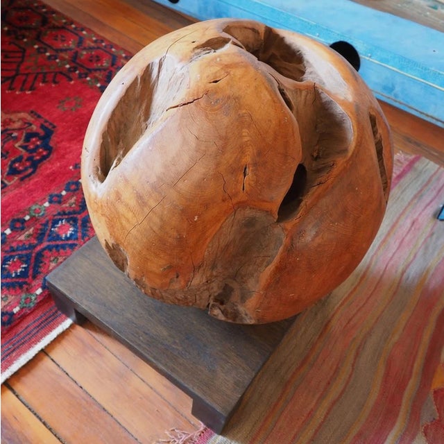 1960s Large Hand Carved Wood Burl Sculpture 17" Organic Modern Abstract Sphere on Base For Sale In Pittsburgh - Image 6 of 7