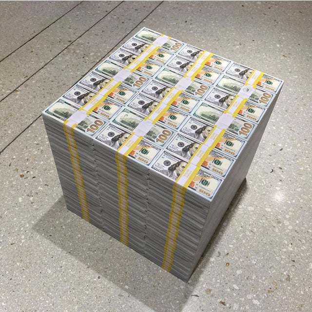 Say hello to all-new G24. Featuring 100 benjies front and greenback. Roll like the world bosses and Let it silently...