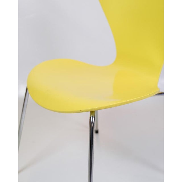 1990s Dining Table Chairs Model 3107 in Yellow by Arne Jacobsen from 1990s, Set of 6 For Sale - Image 5 of 11