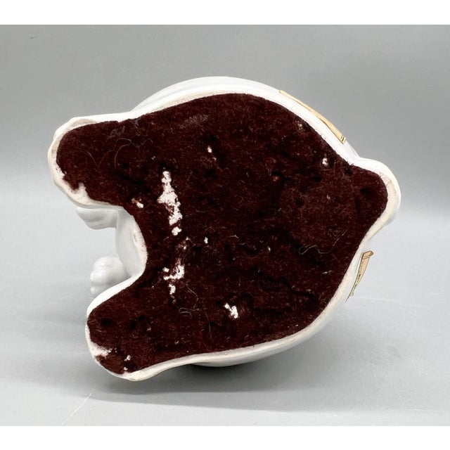 1975 Fitz & Floyd White Porcelain Rabbit Sculpture – Cottagecore • Whimsical • Figurative • Easter For Sale - Image 11 of 11