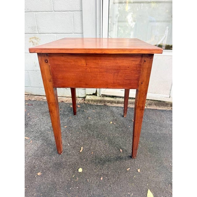 Antique 19th Century Early American Hepplewhite Federal Style 1 Drawer Side Table. For Sale In Washington DC - Image 6 of 16