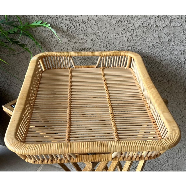 Albini-Inspired Mid 20th-Century Rattan Tray With Rounded Corners & Cut-Out Handles For Sale - Image 13 of 18