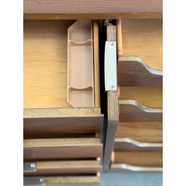 1960s 1960s Broyhill Premier Walnut Mid Century Dresser Twelve Drawer Central Doors Credenza For Sale - Image 5 of 18