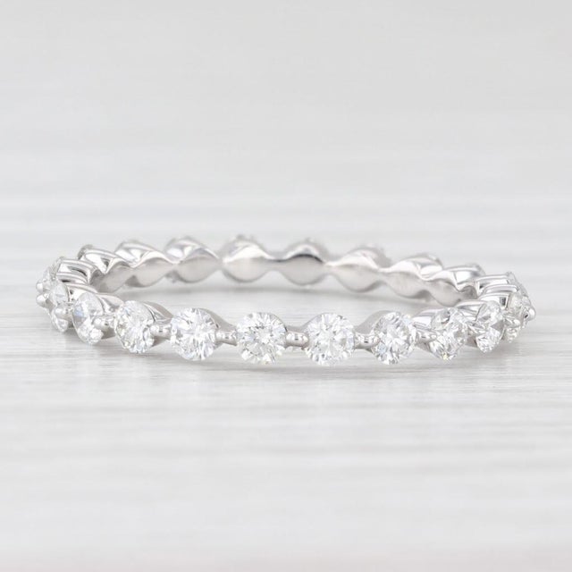 0.85ctw Diamond Eternity Wedding Band 14k White Gold Stackable Anniversary Ring, Size 6.25 For Sale - Image 4 of 8