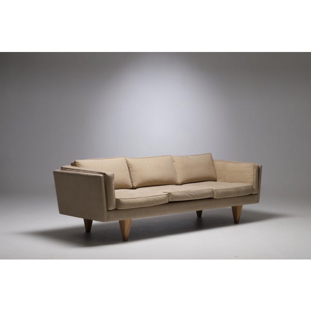 Mid-Century Modern Model V11 Sofa by Illum Wikkelsø for Stouby, 2015 For Sale - Image 3 of 13