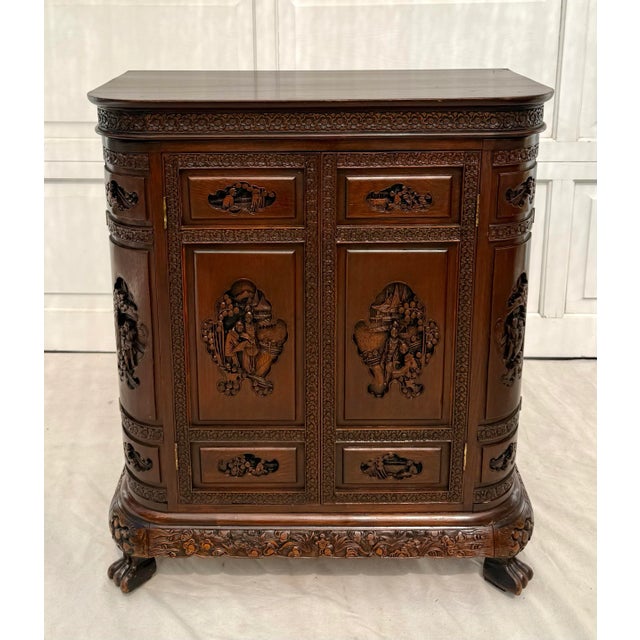 Chinoiserie 1950's George Zee Chinese Chippendale Dry Bar Expanding Cabinet For Sale - Image 3 of 18