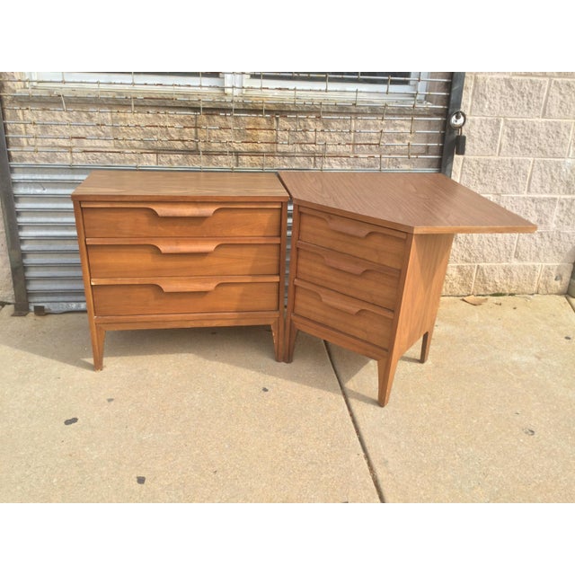 Mid Century Modern Johnson Carper 3Drawer Corner Dresser Chairish