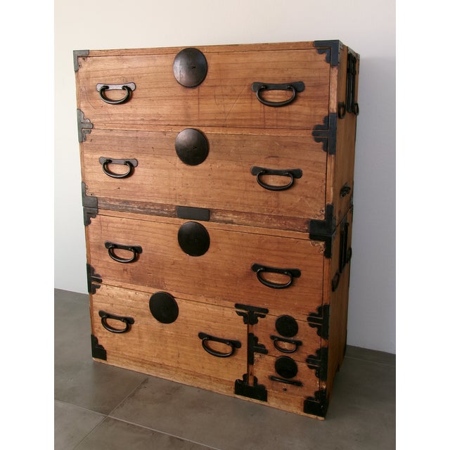Early 20th Century Japanese Tansu Dresser For Sale - Image 9 of 10