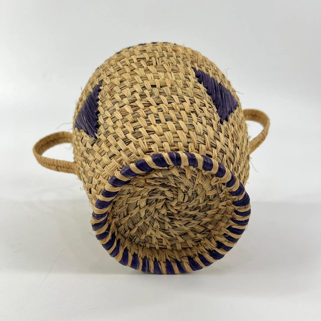 Early 20th Century Early 20th Century Hausa Basket Nigeria MATTER COLLECTION For Sale - Image 5 of 8
