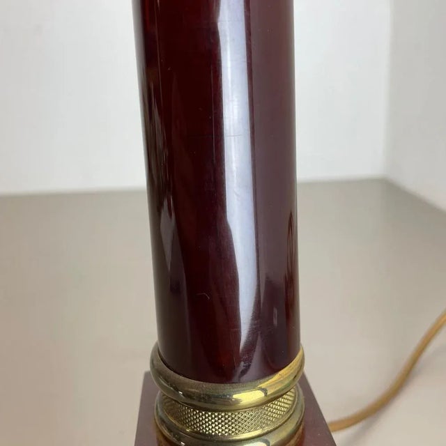 Modernist Italian Red Catalina and Brass Tube Table Light, 1960s For Sale - Image 16 of 18