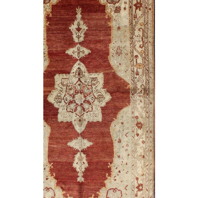 Antique Turkish Oushak rug with stretched medallion in red, ivory, cream, gray, rug na-41519, country of origin / type:...