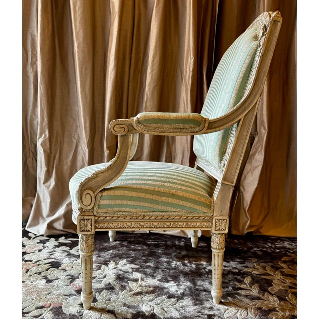 Color: Cream and Light Blue Upholstery Materials: Textile, Wood Dimensions: 25ʺW × 28ʺD × 40ʺH