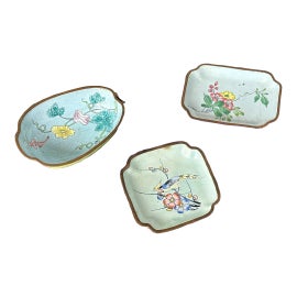 Example of Qing Ashtrays and Catchalls