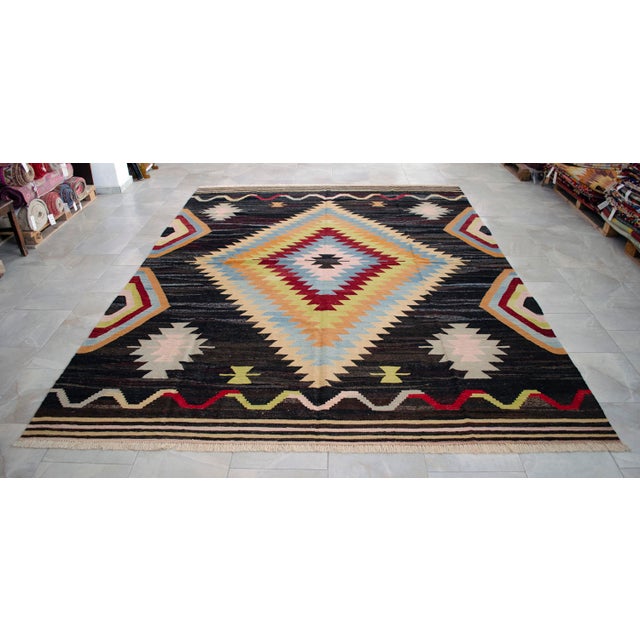 1990s Vintage Turkish Rug Hand Made Flat Weave Area Rug Kilim - 8′8″ X 11′5″ For Sale - Image 18 of 18
