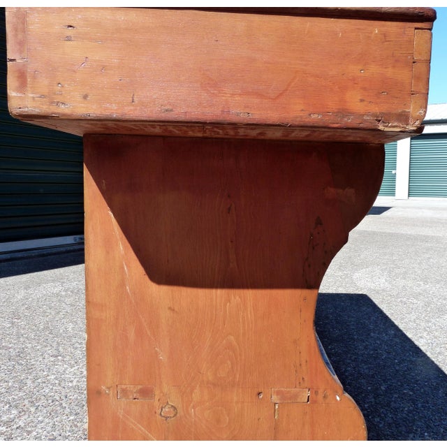 Early 19th Century Early American Dry Sink For Sale - Image 4 of 13