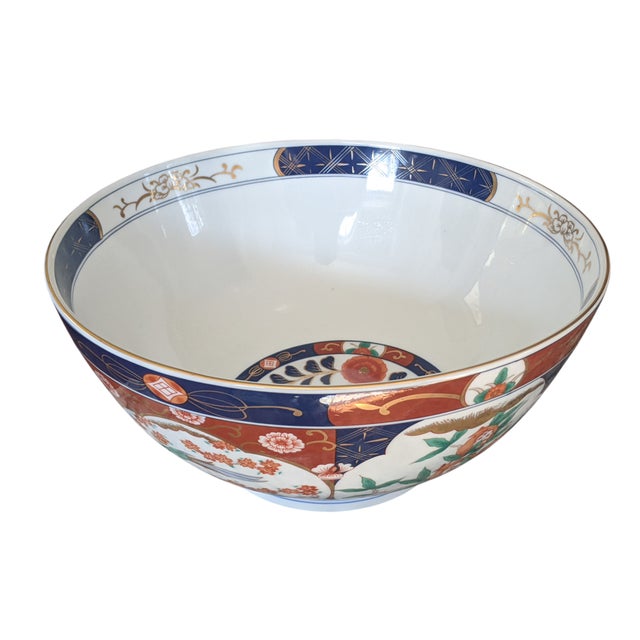 Mid 20th Century Vintage Japanese Imari Porcelain Decorative Footed Bowl For Sale - Image 5 of 10