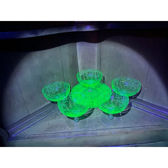Early 20th Century Fostoria Versailles Green Uranium Glass Dessert Plate & Bowls- 10 Pieces For Sale - Image 9 of 12