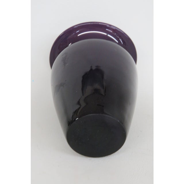 Mid 20th Century Deep Purple Vase Two Tone Vintage Ceramic Flower Display Container 4749b For Sale - Image 5 of 8