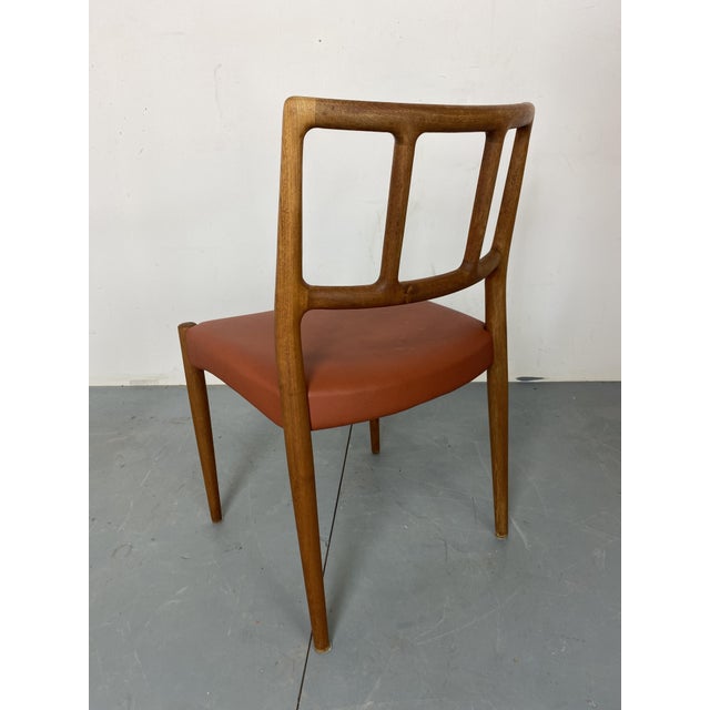 Mid-Century Danish Teak and Leather Dining Chairs by Johannes Andersen for Uldum Møbelfabrik, 1950s, Set of 4 For Sale - Image 9 of 18