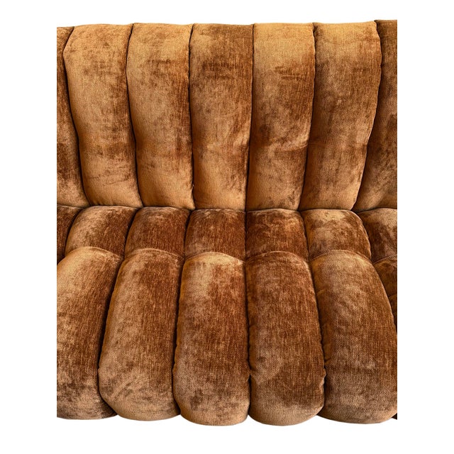 Isla Tufted Velvet Sofa For Sale In Los Angeles - Image 6 of 12