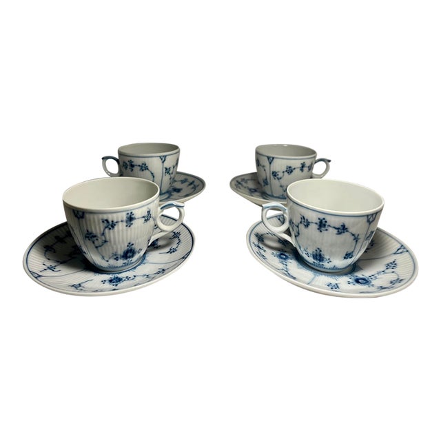 Vintage Royal Copenhagen 081/082 Hand Painted Teacups & Saucers - Set of 4 For Sale