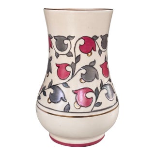 Charlotte Rhead 1930's Made in England Oyster Pattern Crown Ducal Vase For Sale