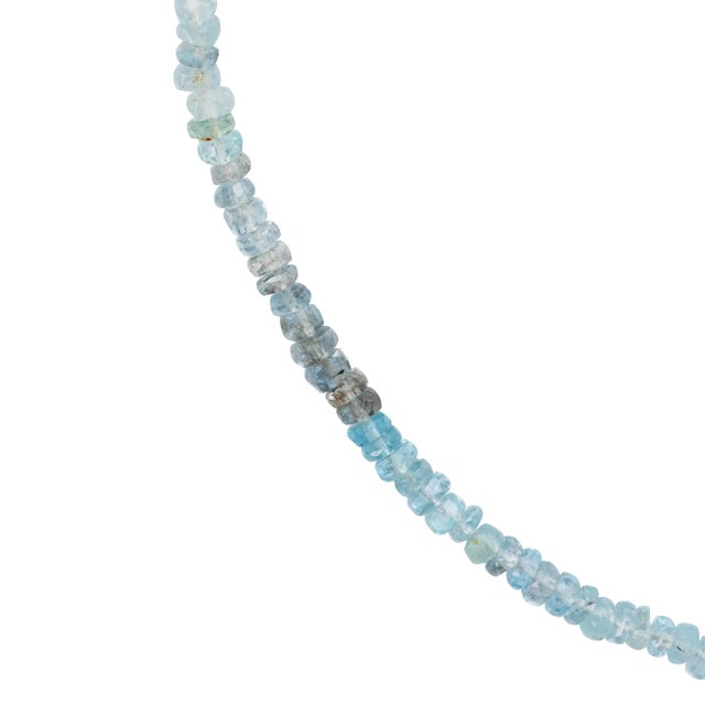 Metal Moss Aquamarine Necklace 18k Gold For Sale - Image 7 of 8