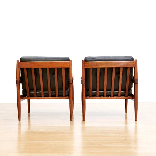 Pair of Mid Century Leather & Rosewood Lounge Chairs Attributed to Beka For Sale - Image 9 of 12