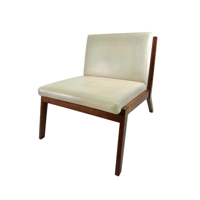 This stunning pair of vintage Bernhardt Walnut Lounge Chairs in Original Creme Fine Leather are the epitome of the high...