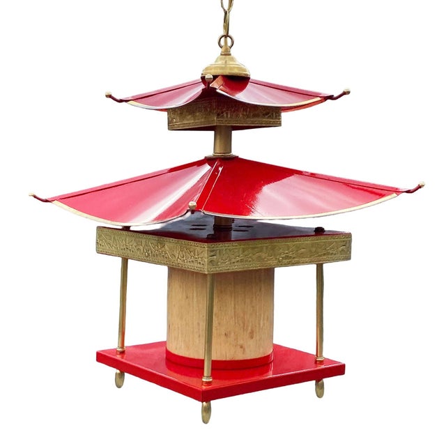 1950s Mid-Century Modern Pagoda Enameled Red Metal & Gold-Tone Tole Chinoiserie Chandelier For Sale - Image 4 of 18