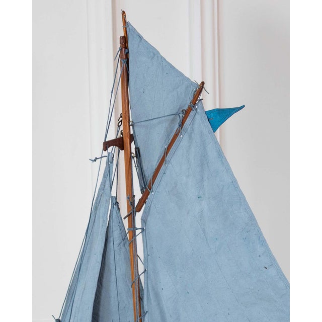 Mid 20th Century English 20th Century Bowman Carved Wood Gaff Cutter Pond Yacht For Sale - Image 5 of 18